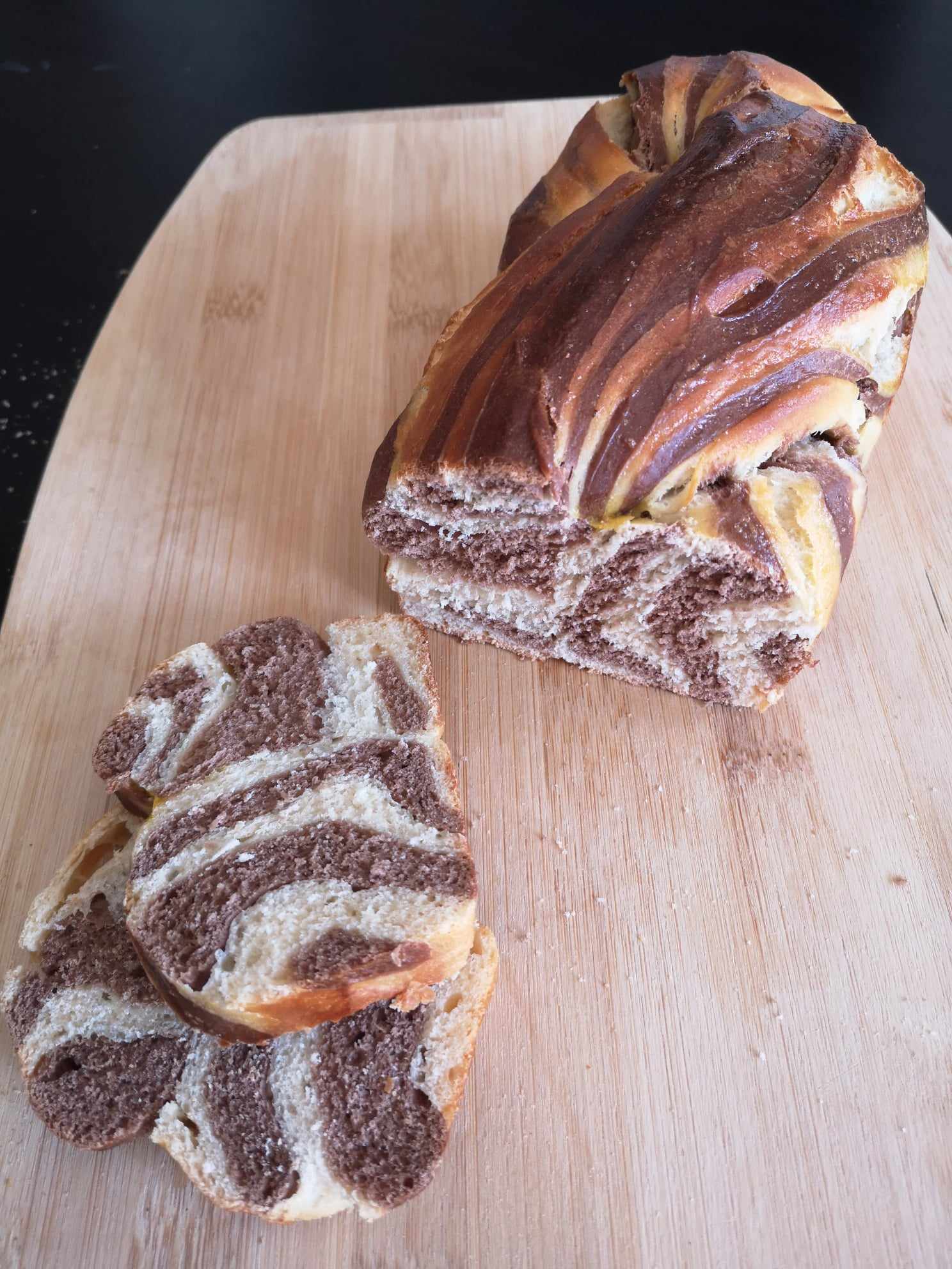 Csíkos kakaós formakalács (~500g) (Szabó Roland) 