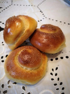 Kovászos briós lisztből (~70 gr) (Szabó Roland) 